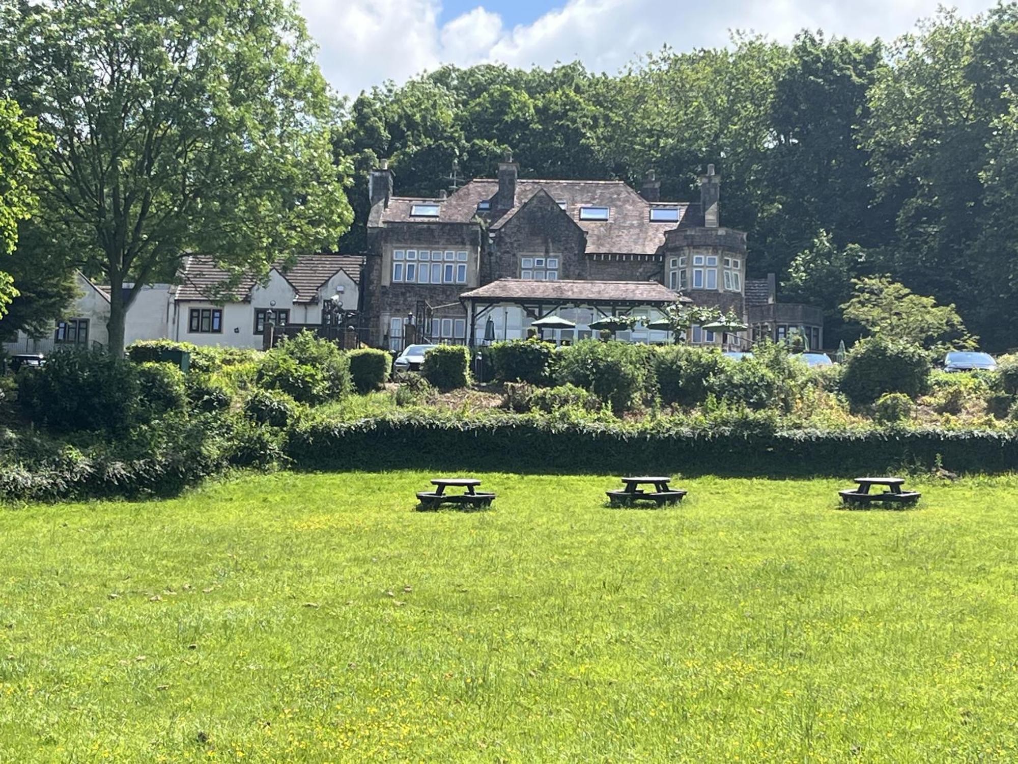 Отель Sidcot Arms Winscombe Экстерьер фото